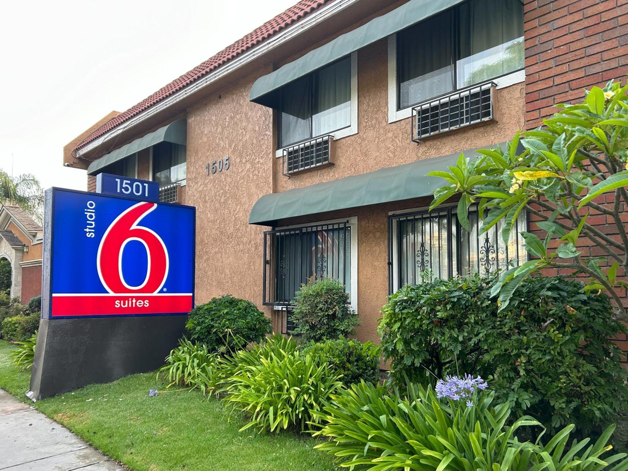 Studio 6 Suites Santa Ana, Ca Buitenkant foto